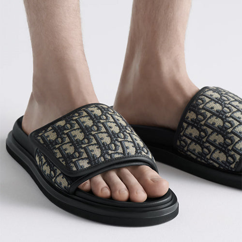 디올 아쿠아 샌들 베이지 블랙