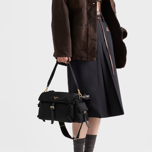 프라다 익스플로어 라지 리나일론 숄더백