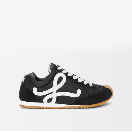 로에베 발레 러너 2.0 나일론 블랙 화이트