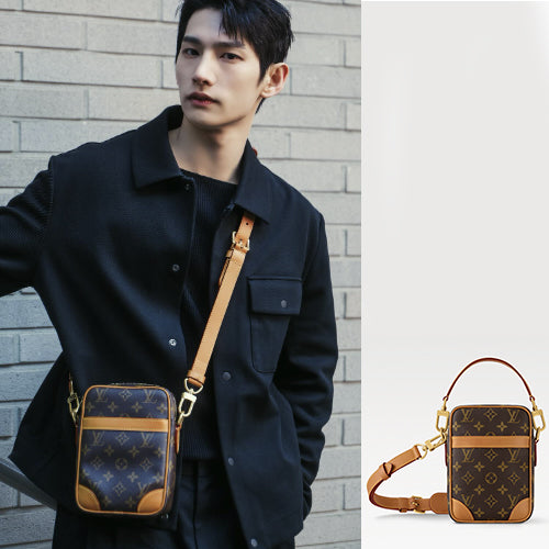 루이비통 다뉴브 모노그램 크로스백 (남윤수,박형섭 착용)