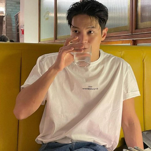 (국내배송) 메종 마르지엘라 디스토티드 로고 티셔츠 ~2Color~ (주원,덱스 착용)